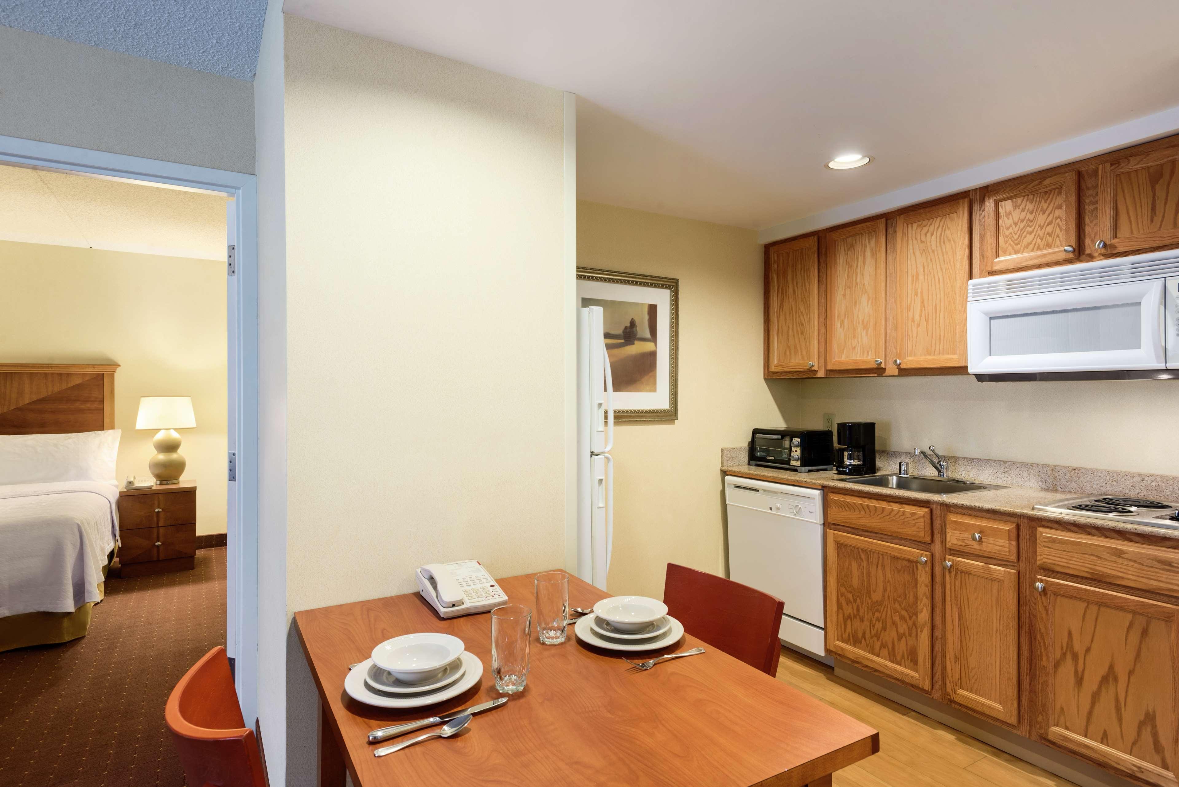 Homewood Suites By Hilton Newark-Wilmington South Area Bagian luar foto