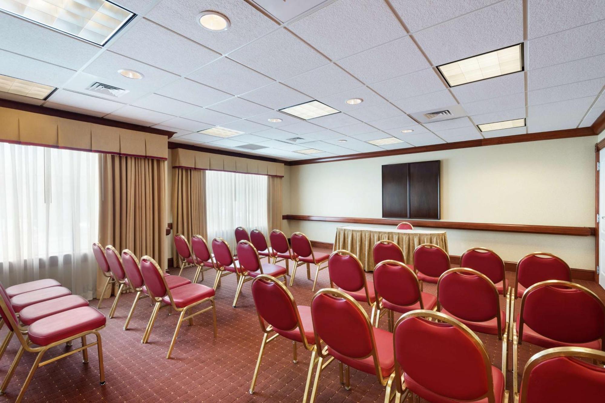 Homewood Suites By Hilton Newark-Wilmington South Area Bagian luar foto